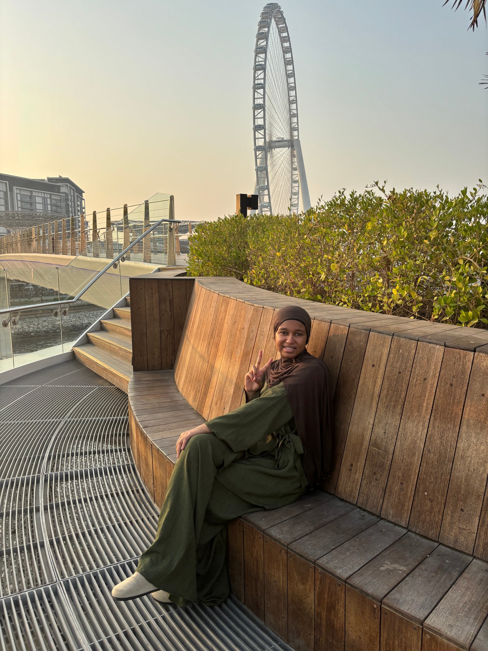 Internpreneur is a hiring platform connecting international interns with worldwide successful business owners and start-ups