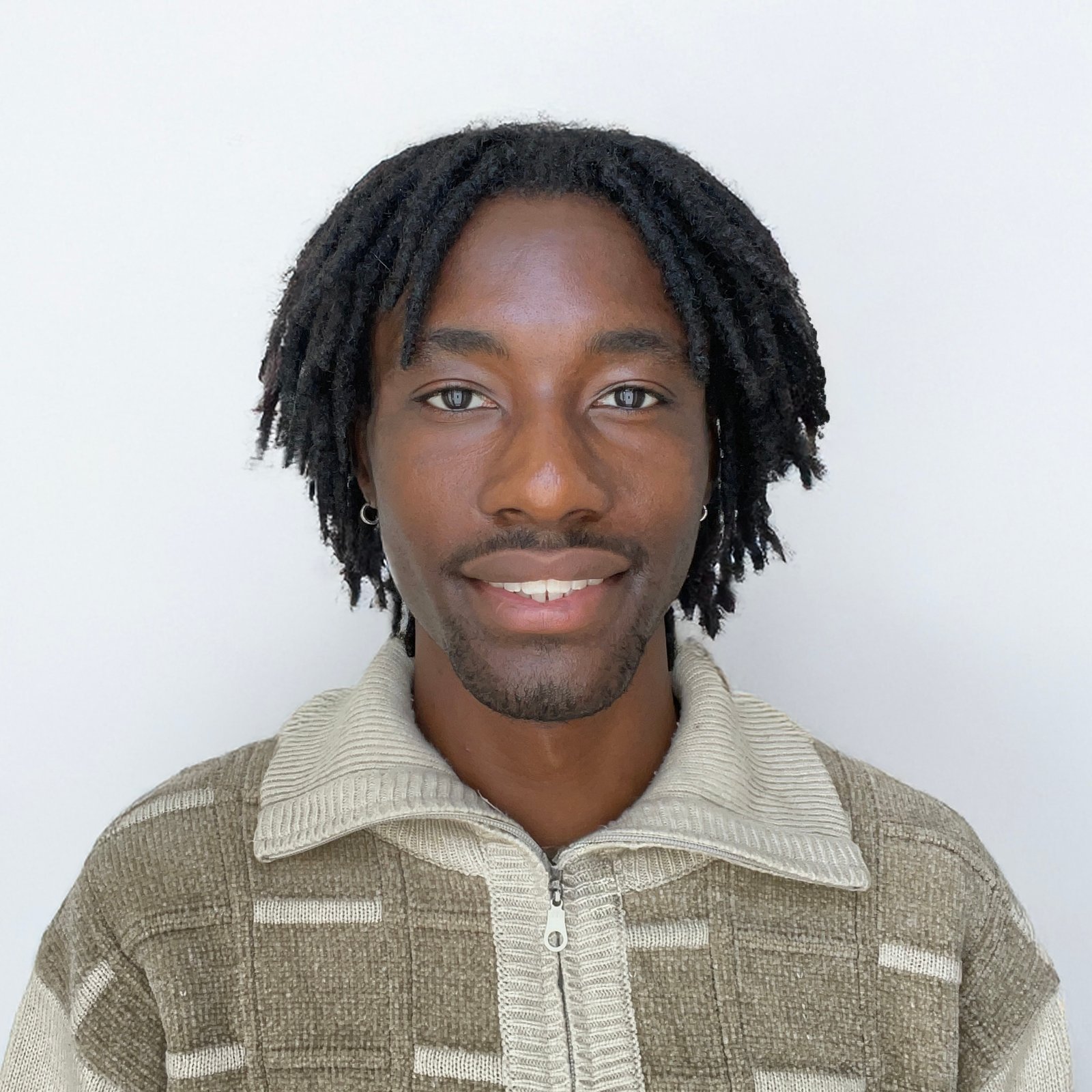 Access the vast international database of talented students and hire foreign interns to boost your business.