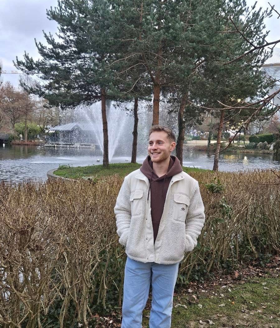 Access the vast international database of talented students and hire foreign interns to boost your business.