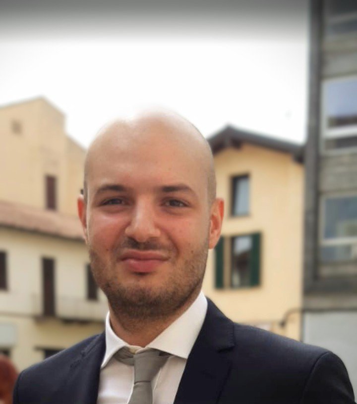 Access the vast international database of talented students and hire foreign interns to boost your business.