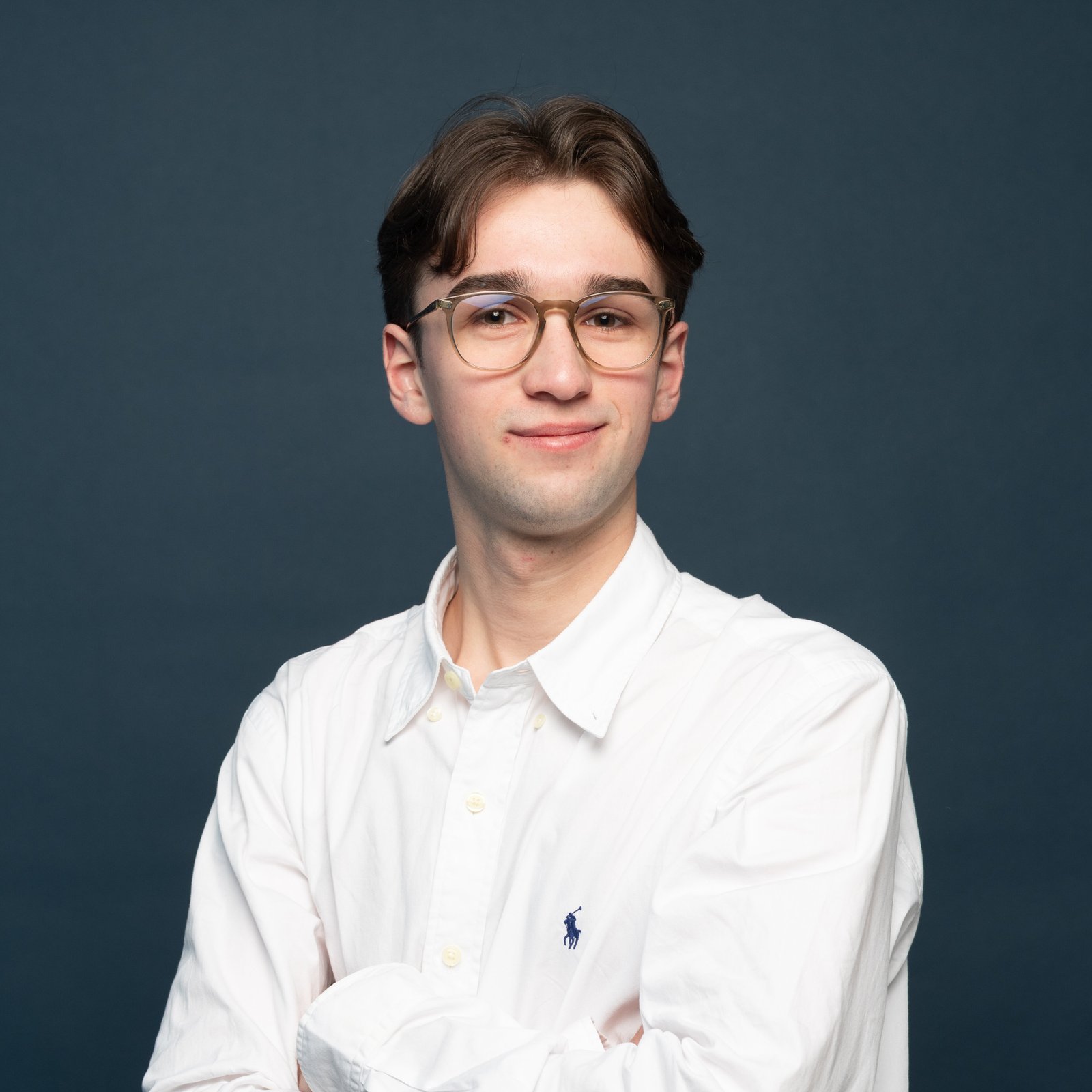 Access the vast international database of talented students and hire foreign interns to boost your business.