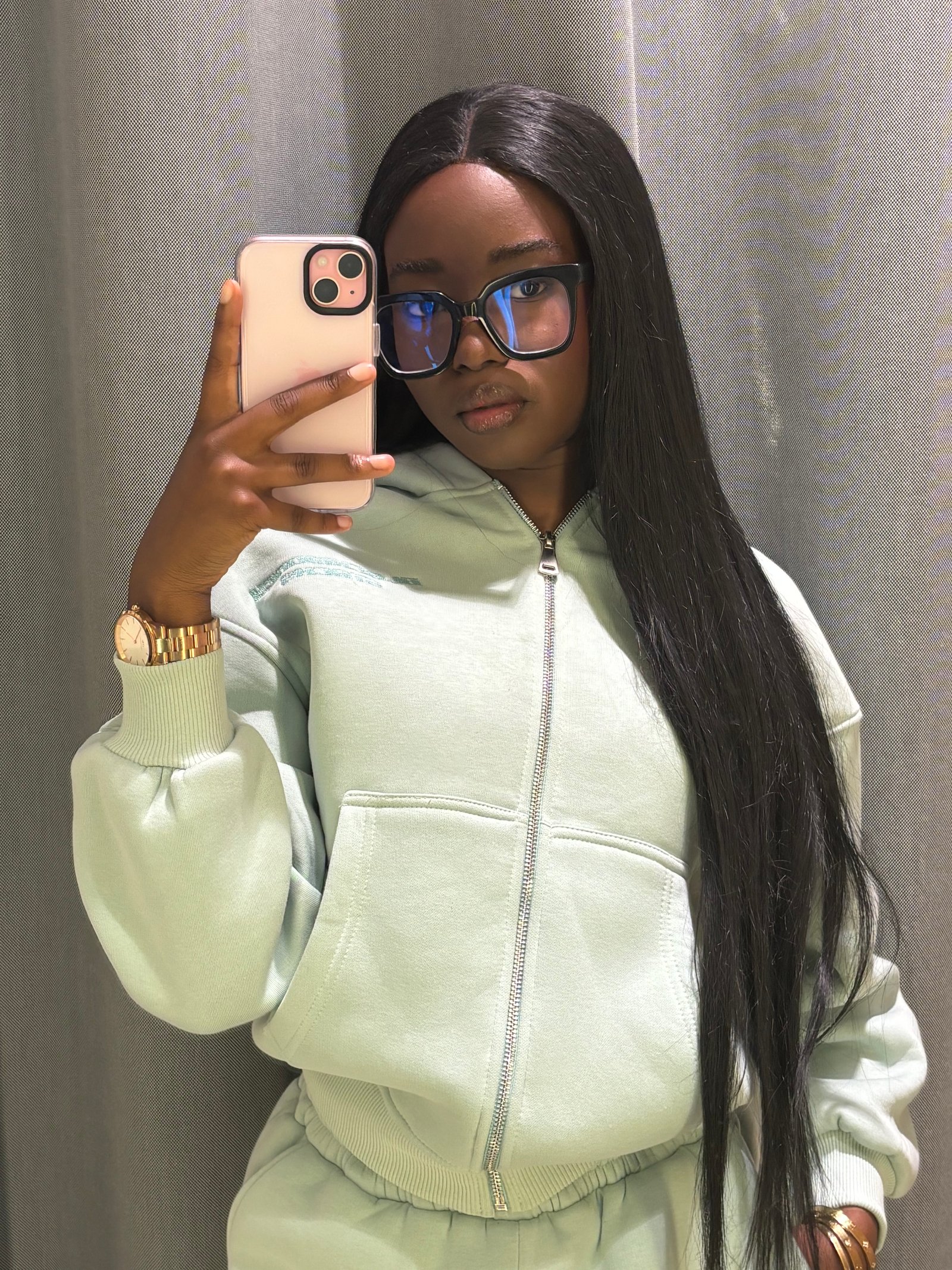 Internpreneur is a hiring platform connecting international interns with worldwide successful business owners and start-ups