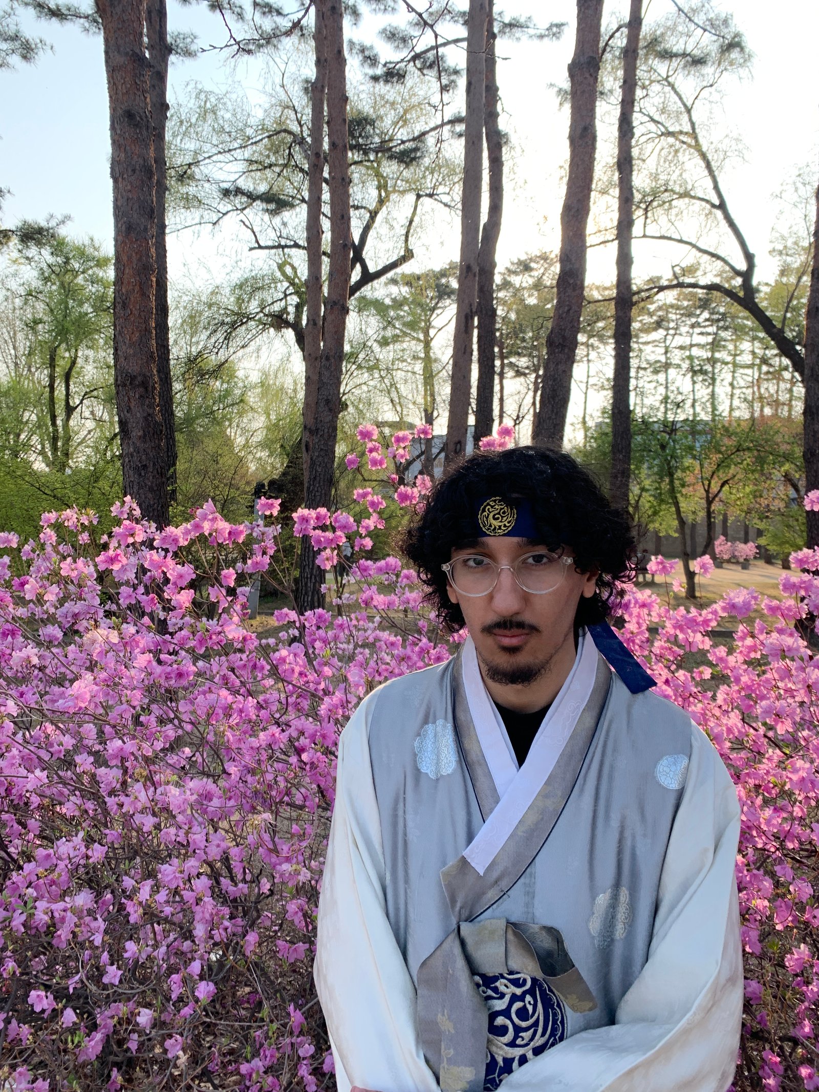 Internpreneur is a hiring platform connecting international interns with worldwide successful business owners and start-ups