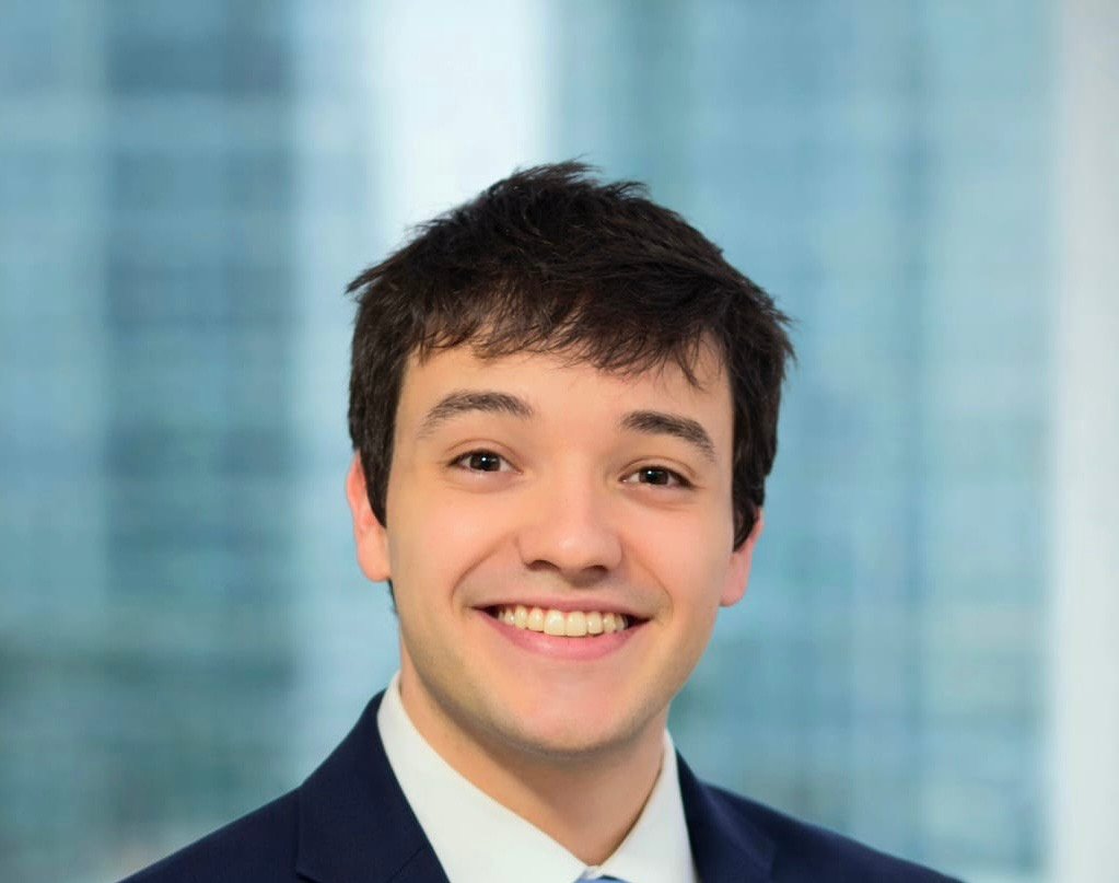 Internpreneur is a hiring platform connecting international interns with worldwide successful business owners and start-ups