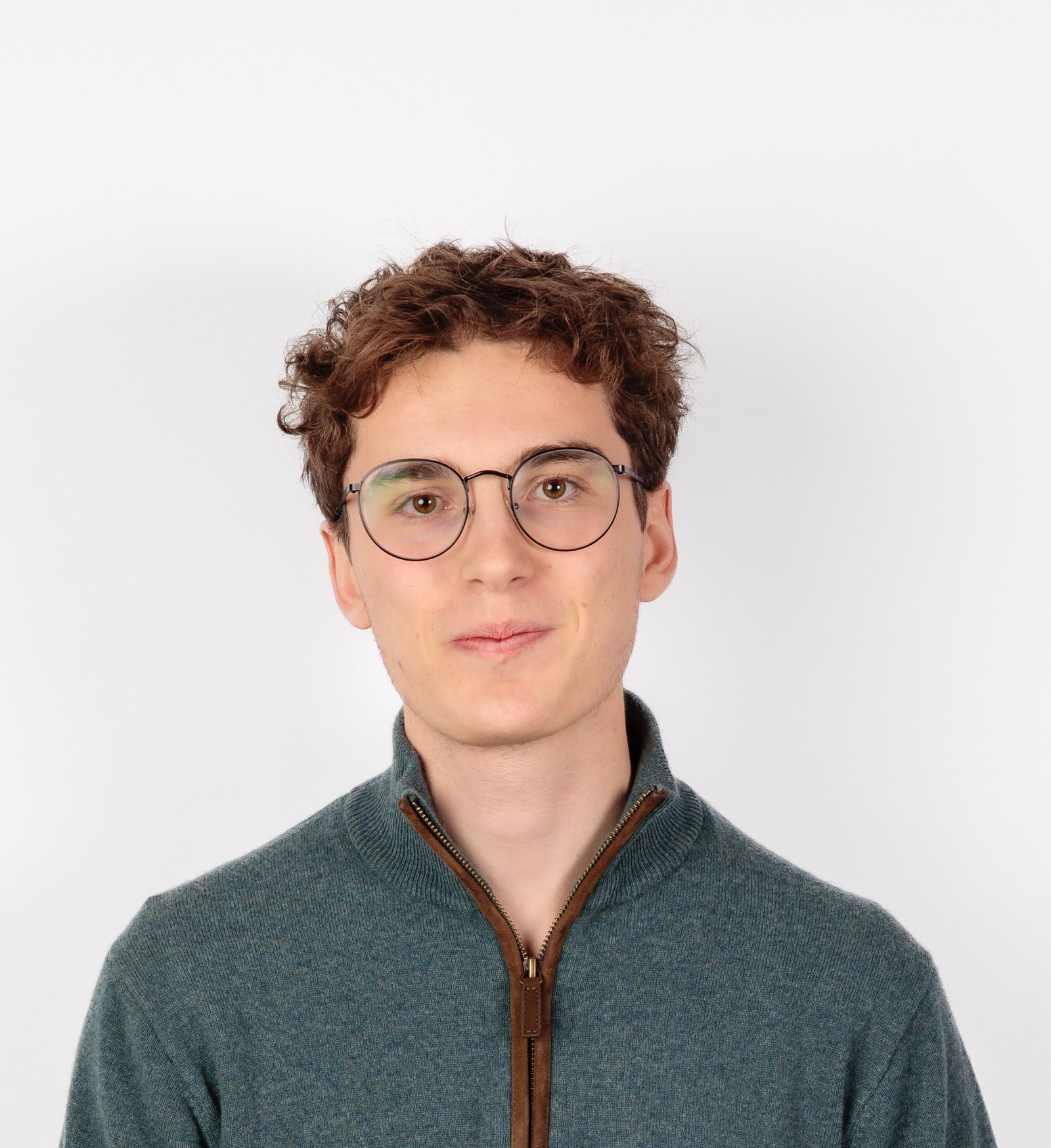 Internpreneur is a hiring platform connecting international interns with worldwide successful business owners and start-ups